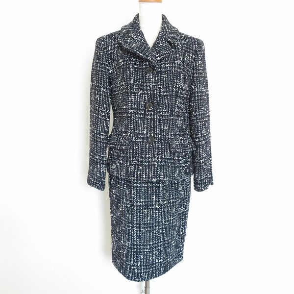 スーツも専門査定！ハナエモリのスーツを買取いたしました