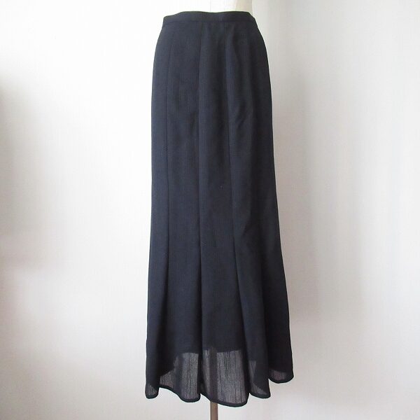 銀座マギーのロングスカートを出張買取ご利用のお客様より買取しました