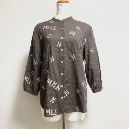 英字が可愛い マドモアゼルノンノンのシャツを買取しました