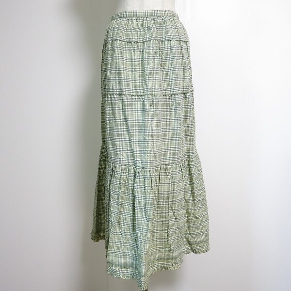 ワンダフルワールドのスカートを出張買取ご利用のお客様より買取しました