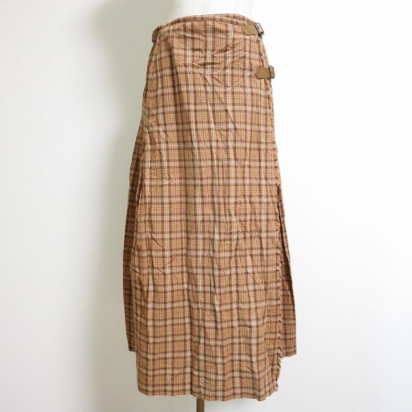 カネコイサオの巻きスカートを買取しました！明るい茶色で綺麗さを彩る