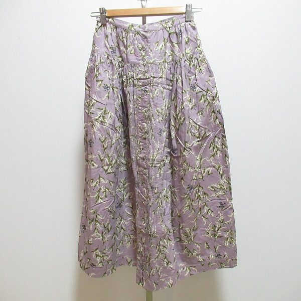 細身の花柄が美しい ピンクハウスのスカートを買取しました