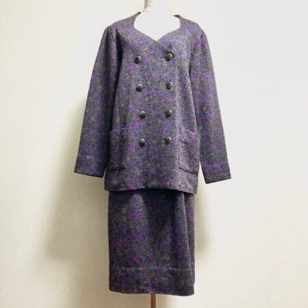 紫×ラメが綺麗 斉藤都世子のセットアップを買取しました