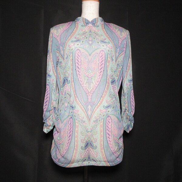 チャーミングな色合いとペイズリー柄｜伊太利屋のカットソーを買取しました