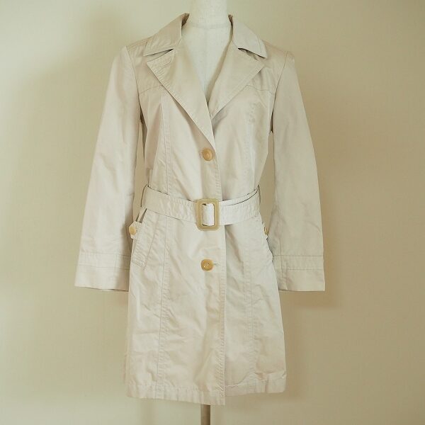 使い勝手がいいベージュ！ アニオナのコートを出張買取いたしました