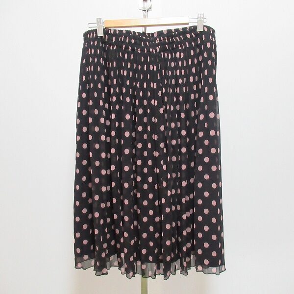 ドットの軽さに心もトキメク レリアンのスカートを買取しました