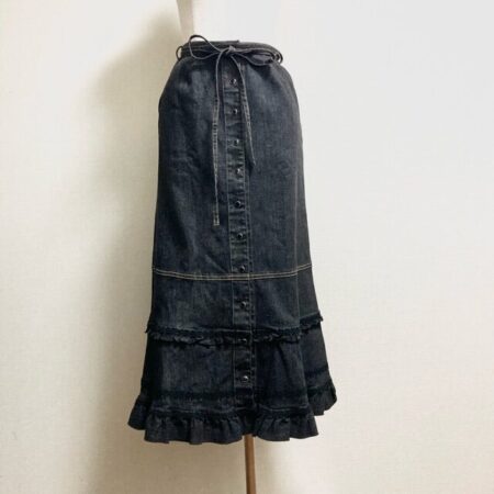【ピンクハウス】ブラックデニムのスカートを買取しました