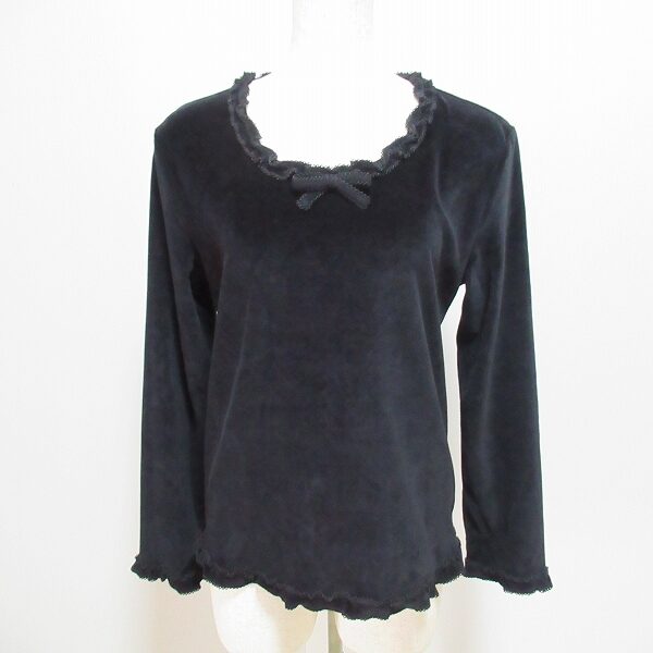 ベロアとフリルのバランスが絶妙 ワンダフルワールドのカットソーを買取しました