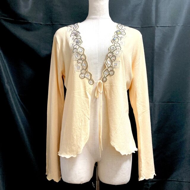 ミラショーンのカーディガンを買取しました オレンジ×ビジューが美しい