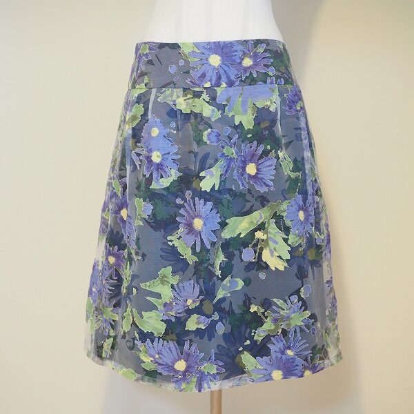 ユキトリイのスカートを出張買取ご利用のお客様より買取しました