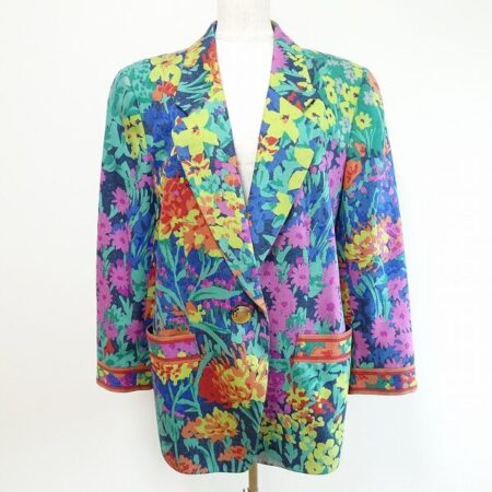 レオナールのジャケットを宅配買取ご利用のお客様より買取しました