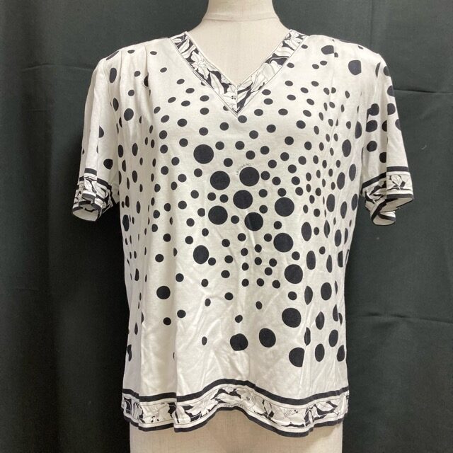 ポップなドットで遊び心を!レオナールのカットソーを買取しました