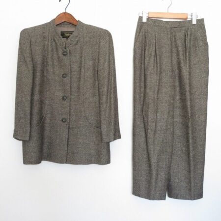 こなれた感もばっちり レリアンのパンツスーツを買取しました