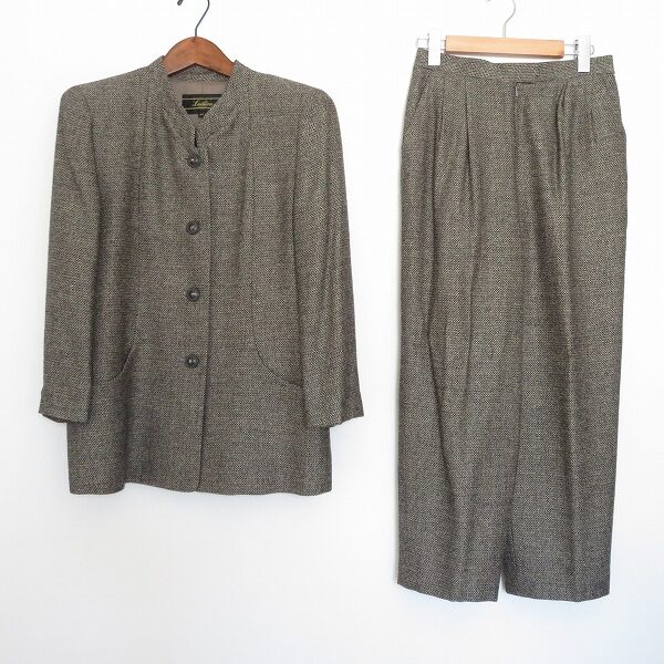 こなれた感もばっちり レリアンのパンツスーツを買取しました