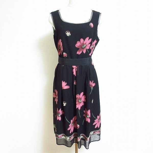 エムズグレイシーのワンピースを買取しました！黒とピンクのお花が美しい