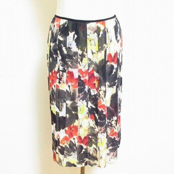 豪華さ極まる ヴィヴィアンタムのスカートを買取しました