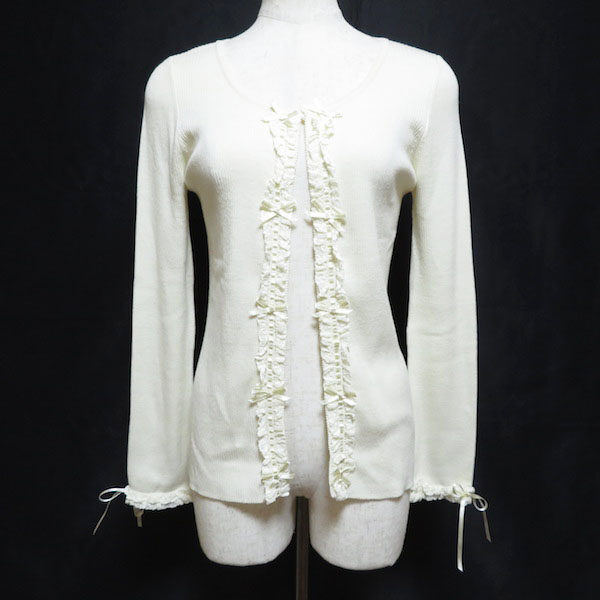 スラっと見えるデザインもありがたい ピンクハウスのカーディガンを買取しました