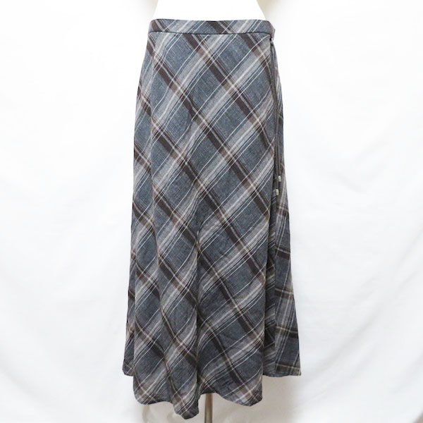 レリアンのスカートを出張買取ご利用のお客様より買取しました