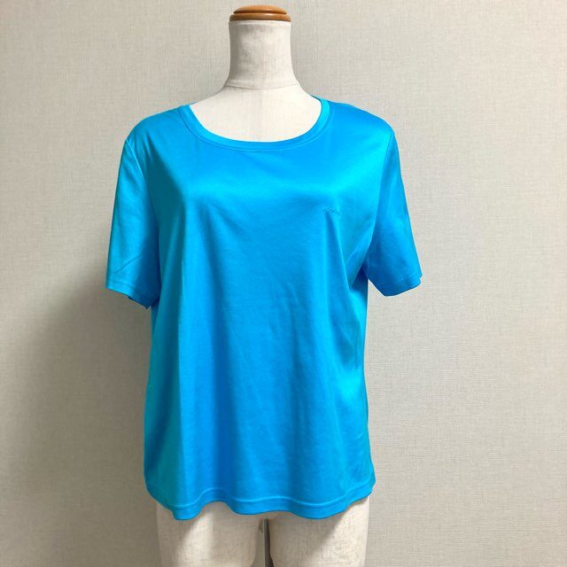 鮮やか青にやられる レオナールのカットソーを買取しました