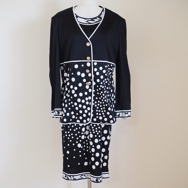 ドットのバランスがポップ レオナールのセットアップを買取しました