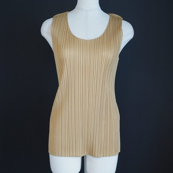 どの買取もオンラインから気軽に申込!プリーツプリーズのカットソーを買取いたしました