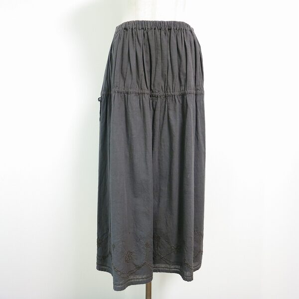 プランテーションのスカートを買取しました!柄アイテムもそつなくこなす