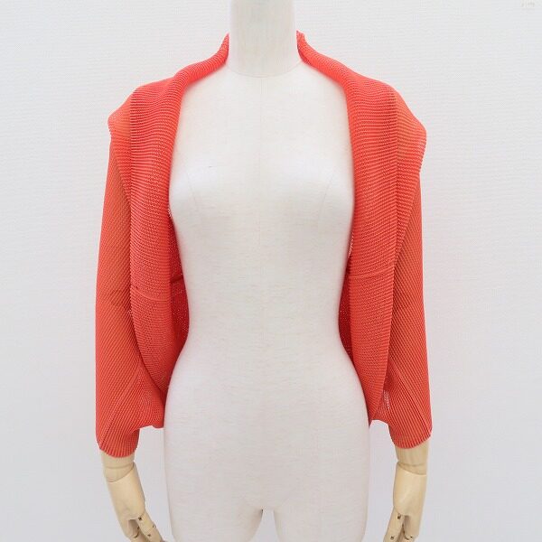 美しいラインに沸く｜プリーツプリーズのボレロを買取しました