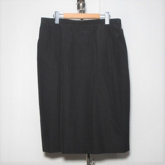 ミセス・シニアブランドは納得いく査定に繋がりやすい！レリアンのスカートを買取いたしました