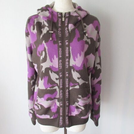 【伊太利屋】迷彩柄がカッコよく美しい パーカーを買取しました