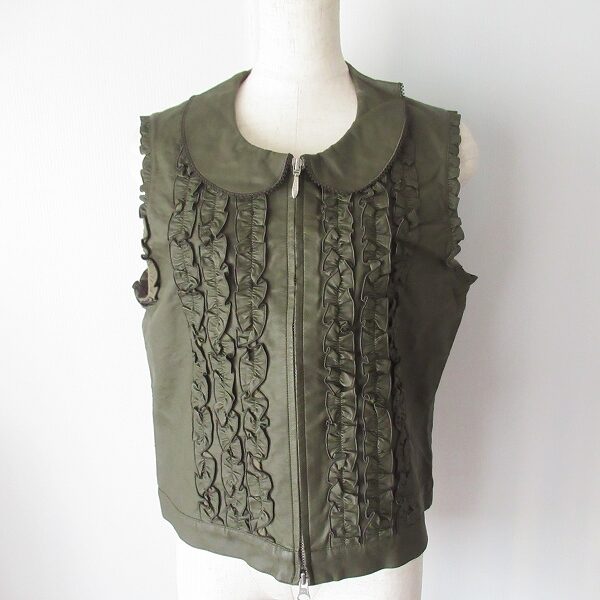 ピンクハウスのベストを買取しました!カーキ×フリルの大人な装い