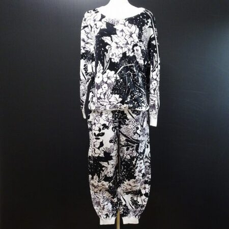 レオナールのセットアップを宅配買取ご利用のお客様より買取しました