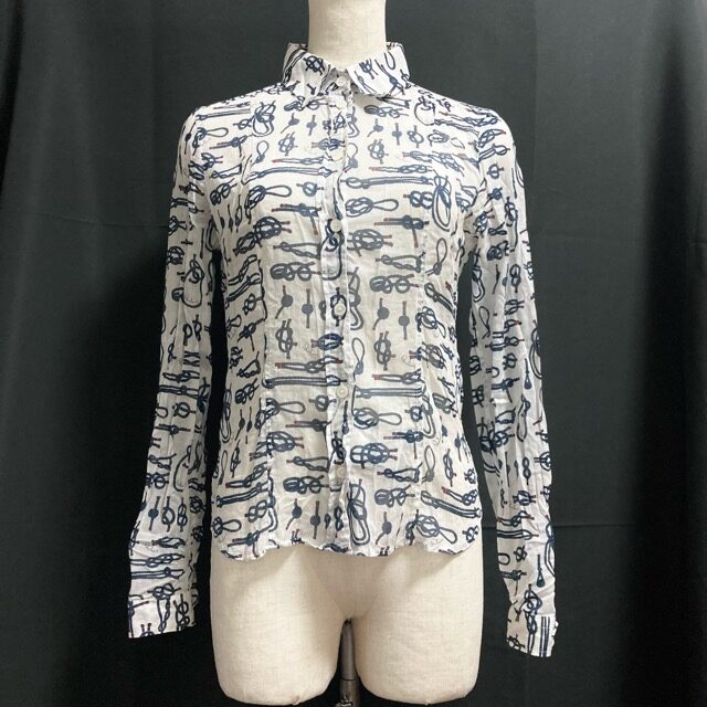 不思議でさわやかな柄が魅力的 バーバリーのシャツを買取しました