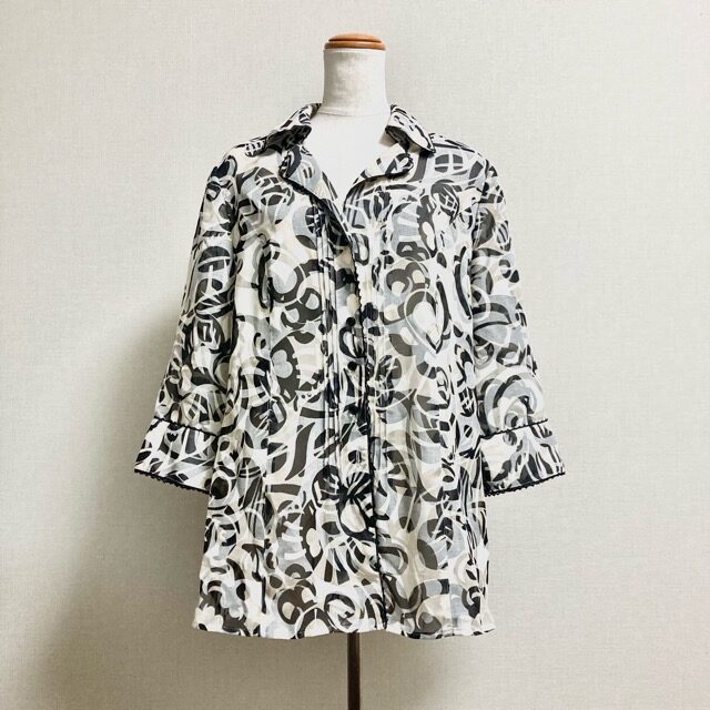 レリアンのブラウスを出張買取ご利用のお客様より買取しました