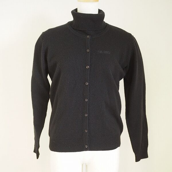 ピンクハウスのタートルネックニットを宅配買取ご利用のお客様より買取しました