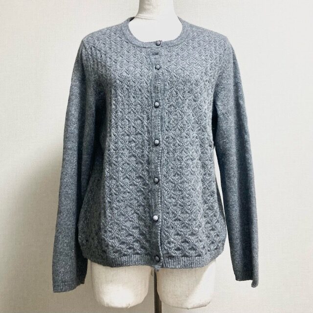 ラメとグレーで程よいバランスを！レリアンのカーディガンを買取しました