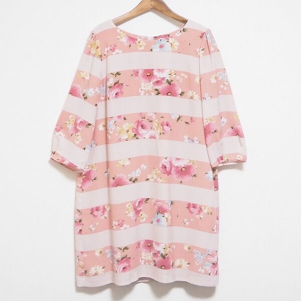 ありそうでない？花柄とボーダー ローズティアラのワンピースを買取しました