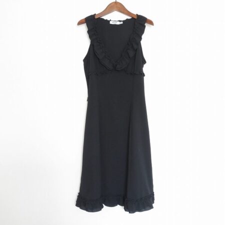 黒とフリルがいい感じ モスキーノのワンピースを買取しました