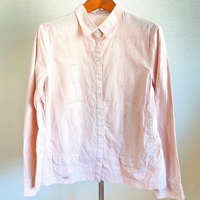 ピンク色の綺麗さに黙る マドモアゼルノンノンのシャツを買取しました