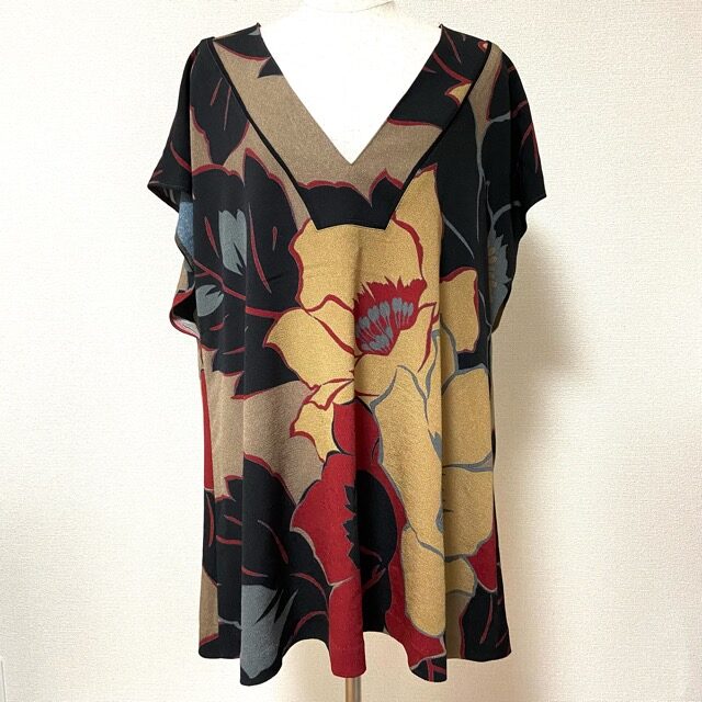 綺麗さ溢れる強さを感じる 詩仙堂のチュニックを買取しました