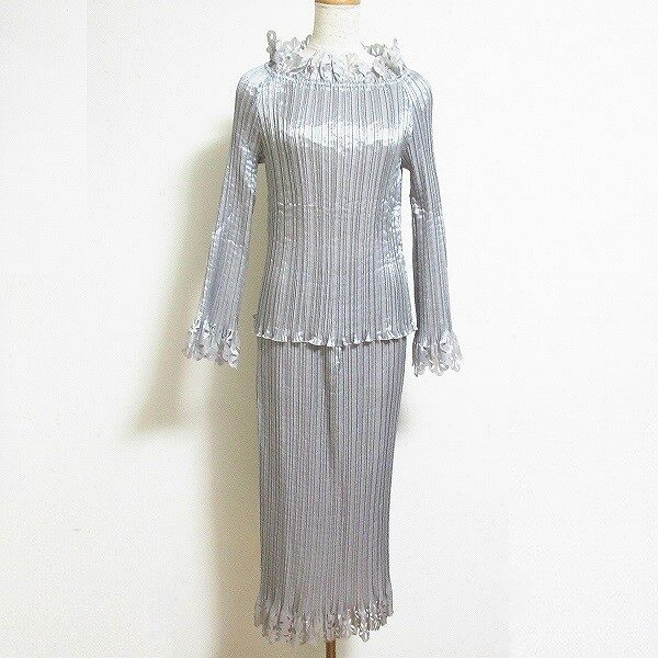 プリーツ具合がマダム｜ユキコハナイのセットアップを買取しました