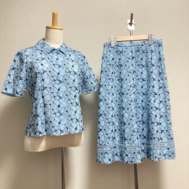 レリアンの花刺繍が美しいセットアップを買取しました