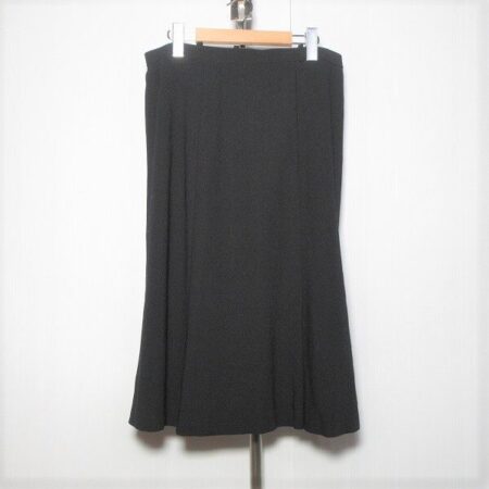 レリアンのスカートを出張買取ご利用のお客様より買取しました