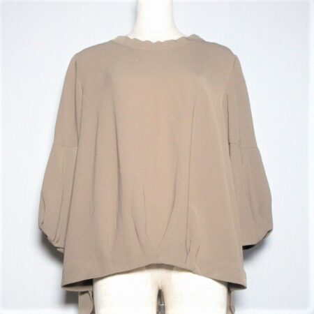 ラインも綺麗 ローズティアラのカットソーを買取しました