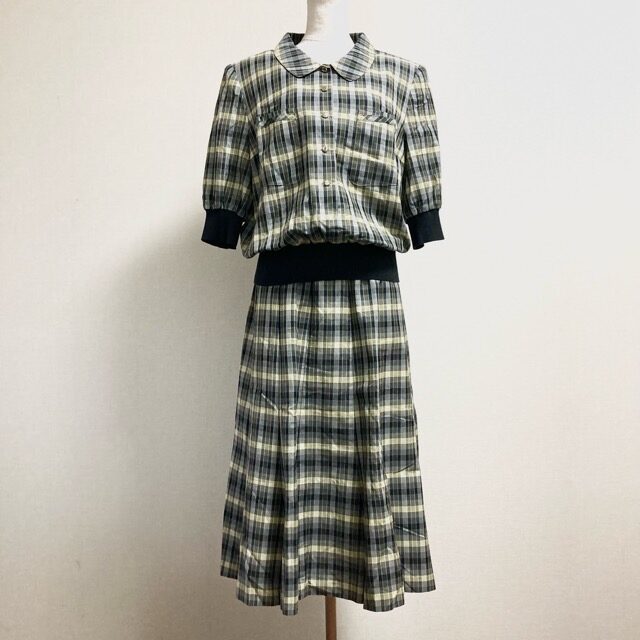 適度な優雅さもある レリアンのセットアップを買取しました