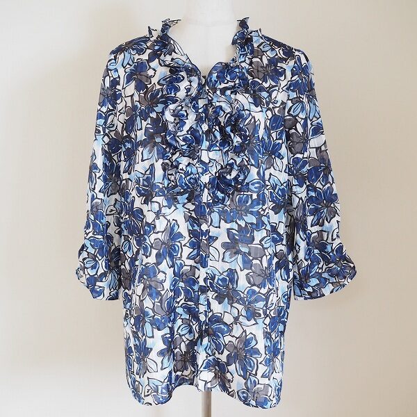 豪華で楽しい レリアンのブラウスを買取しました