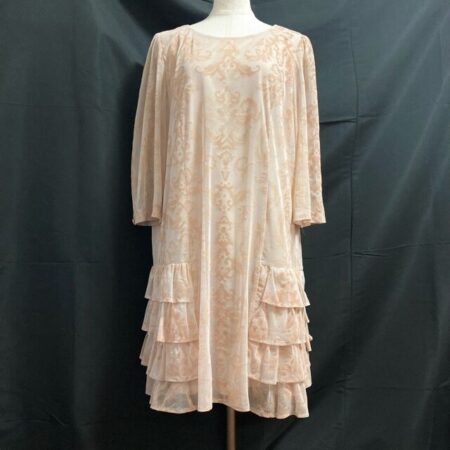 和やかさも感じられる ローズティアラのワンピースを買取しました