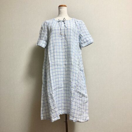 穏やかな柄も可愛らしい マドモアゼルノンノンのシャツワンピースを買取しました