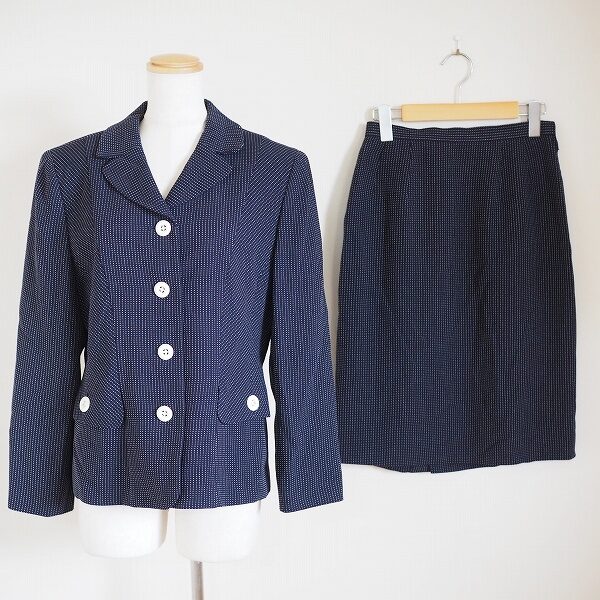 キャラオクルスのスカートスーツを出張買取ご利用のお客様より買取しました