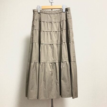 レリアンのスカートを出張買取ご利用のお客様より買取しました