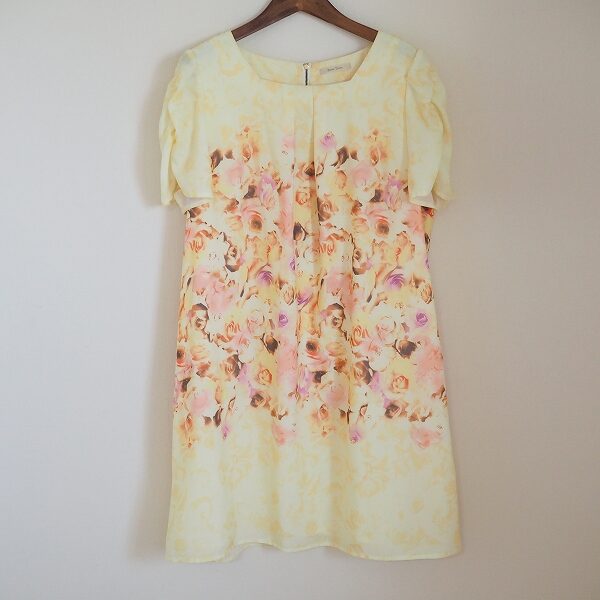 黄色と花柄が見事に調和 ローズティアラのワンピースを買取しました